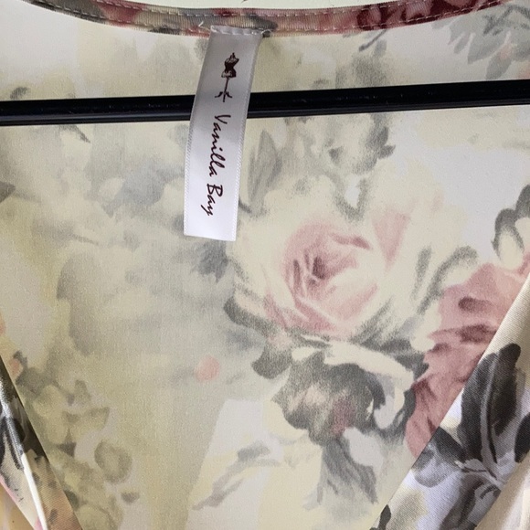 Floral long sleeve maxi dress - Picture 2 of 4